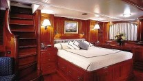 MARI CHA III - Owner Stateroom
